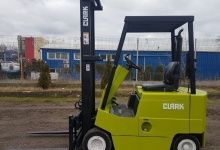  Motostivuitor / Stivuitor CLARK